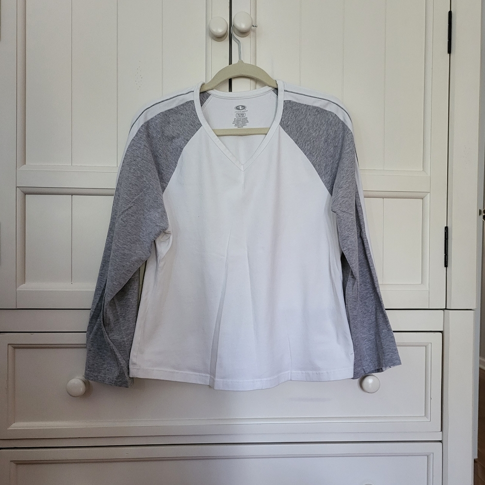 Athletic Works white/gray tee, XL